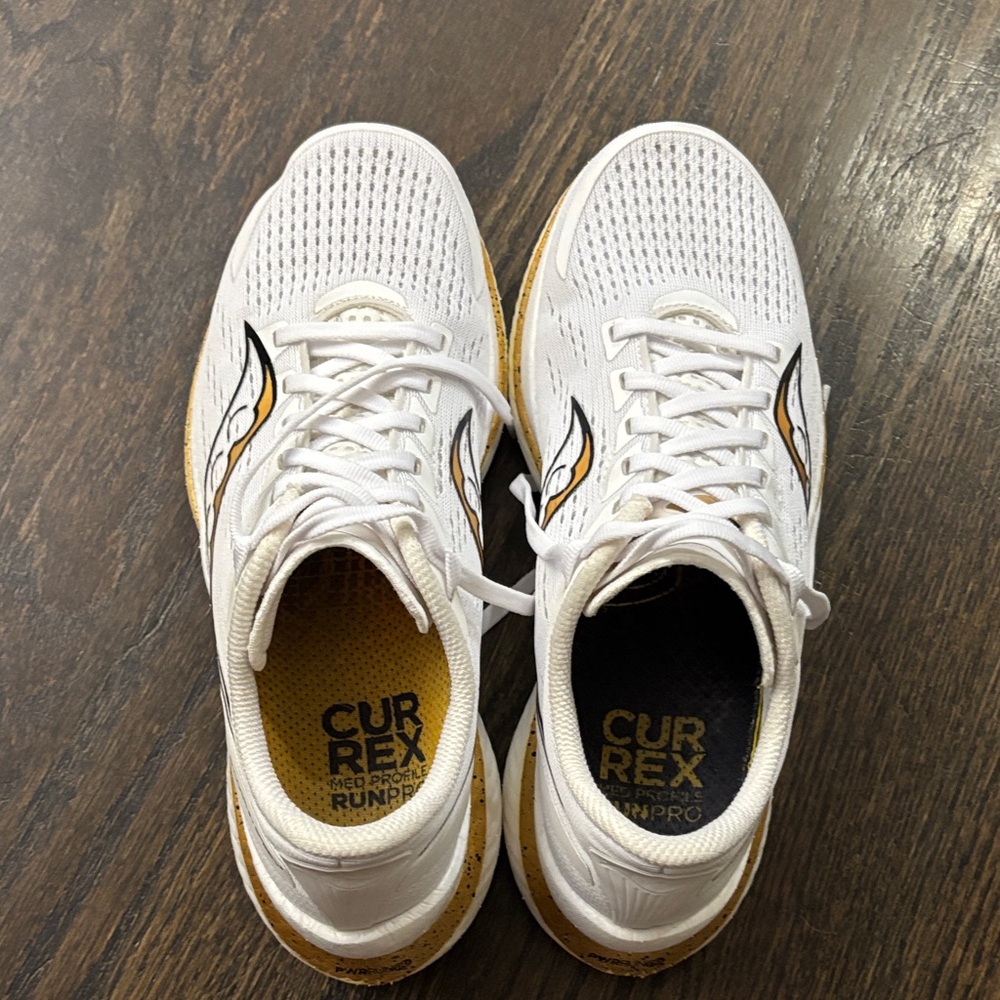 Women’s Saucony Endorphin Speed 3
